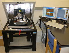 240px-Atomic_force_microscope_by_Zureks